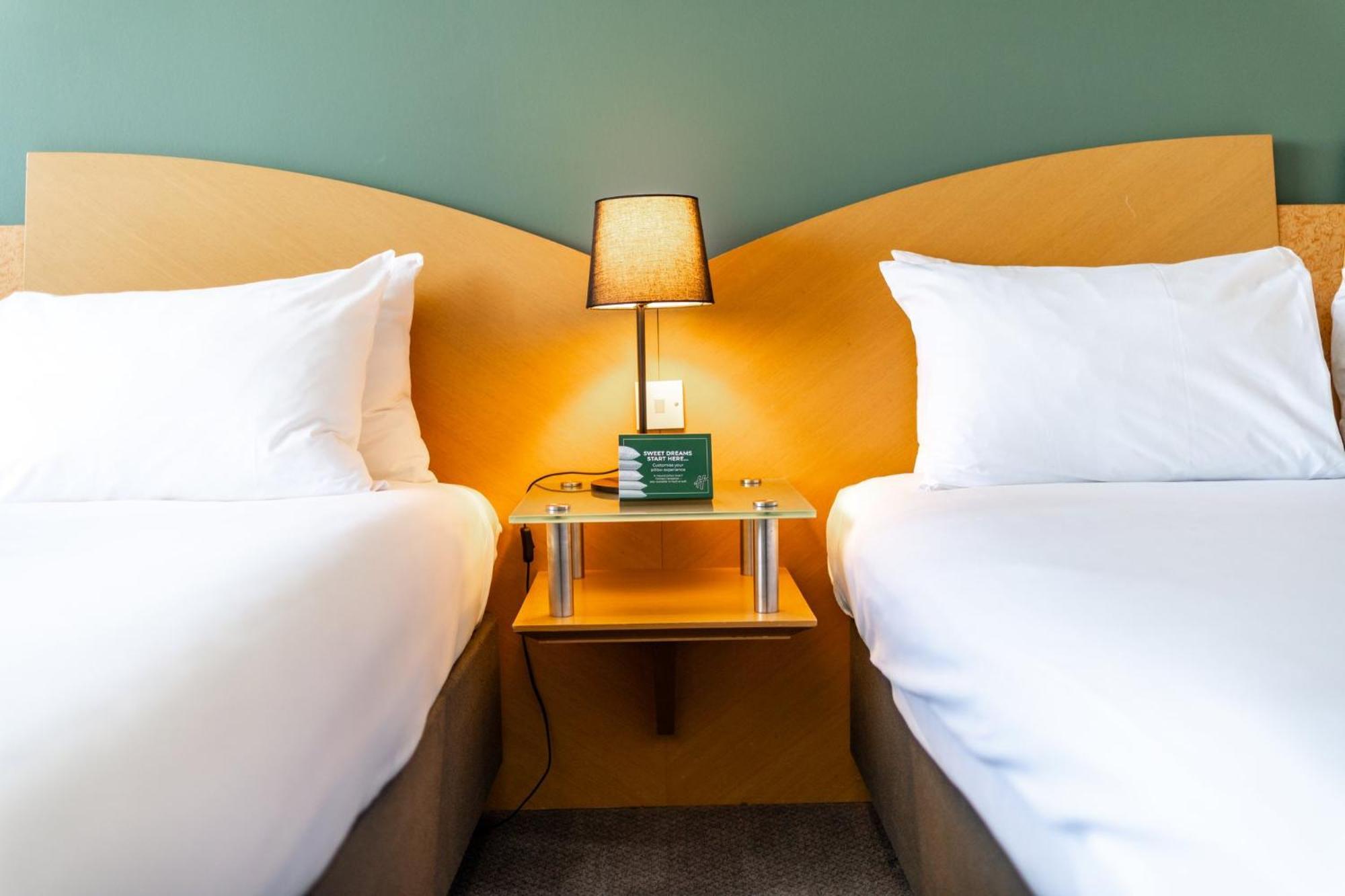 Holiday Inn Ashford - North A20 By Ihg Екстер'єр фото