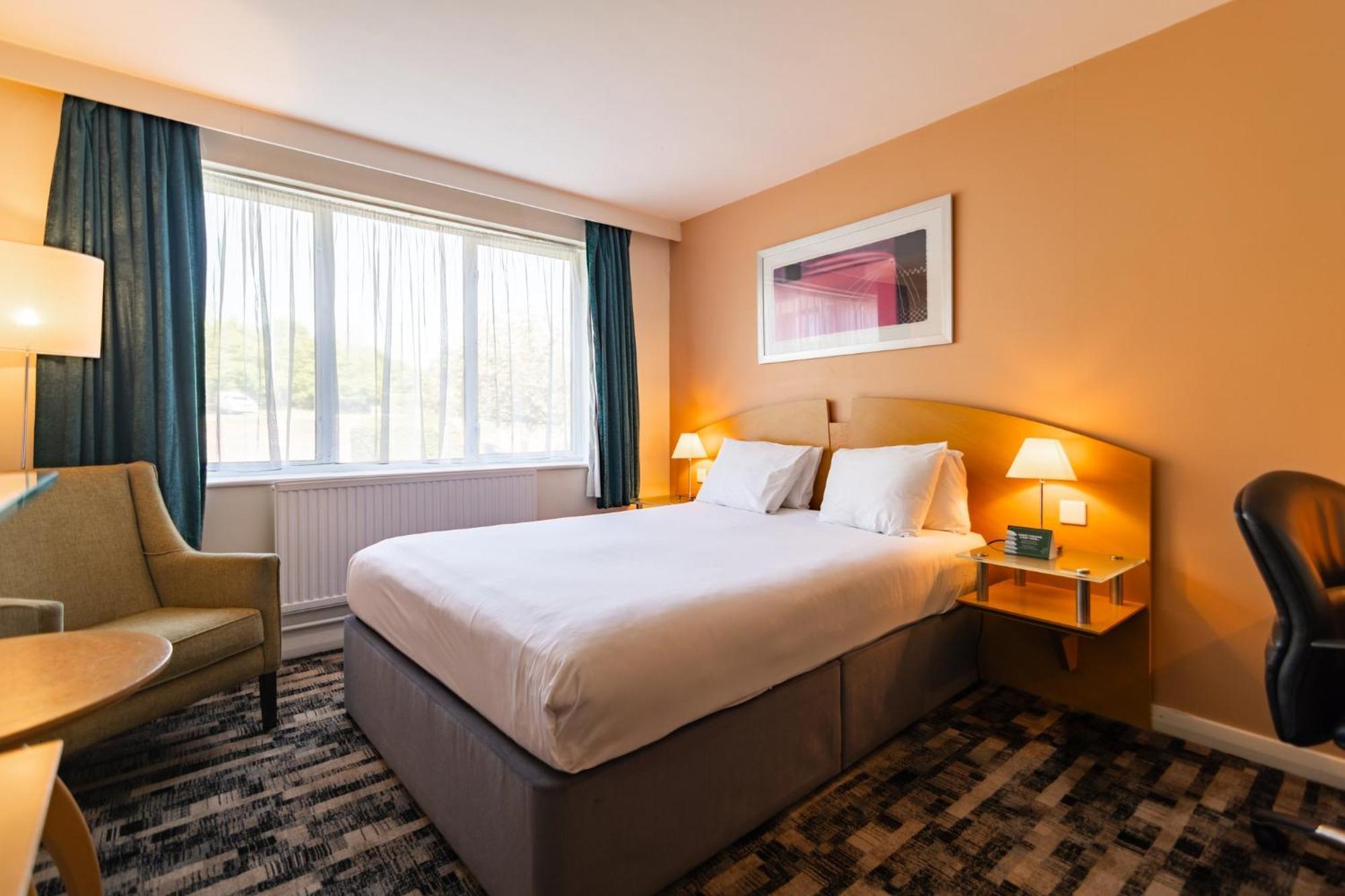 Holiday Inn Ashford - North A20 By Ihg Екстер'єр фото