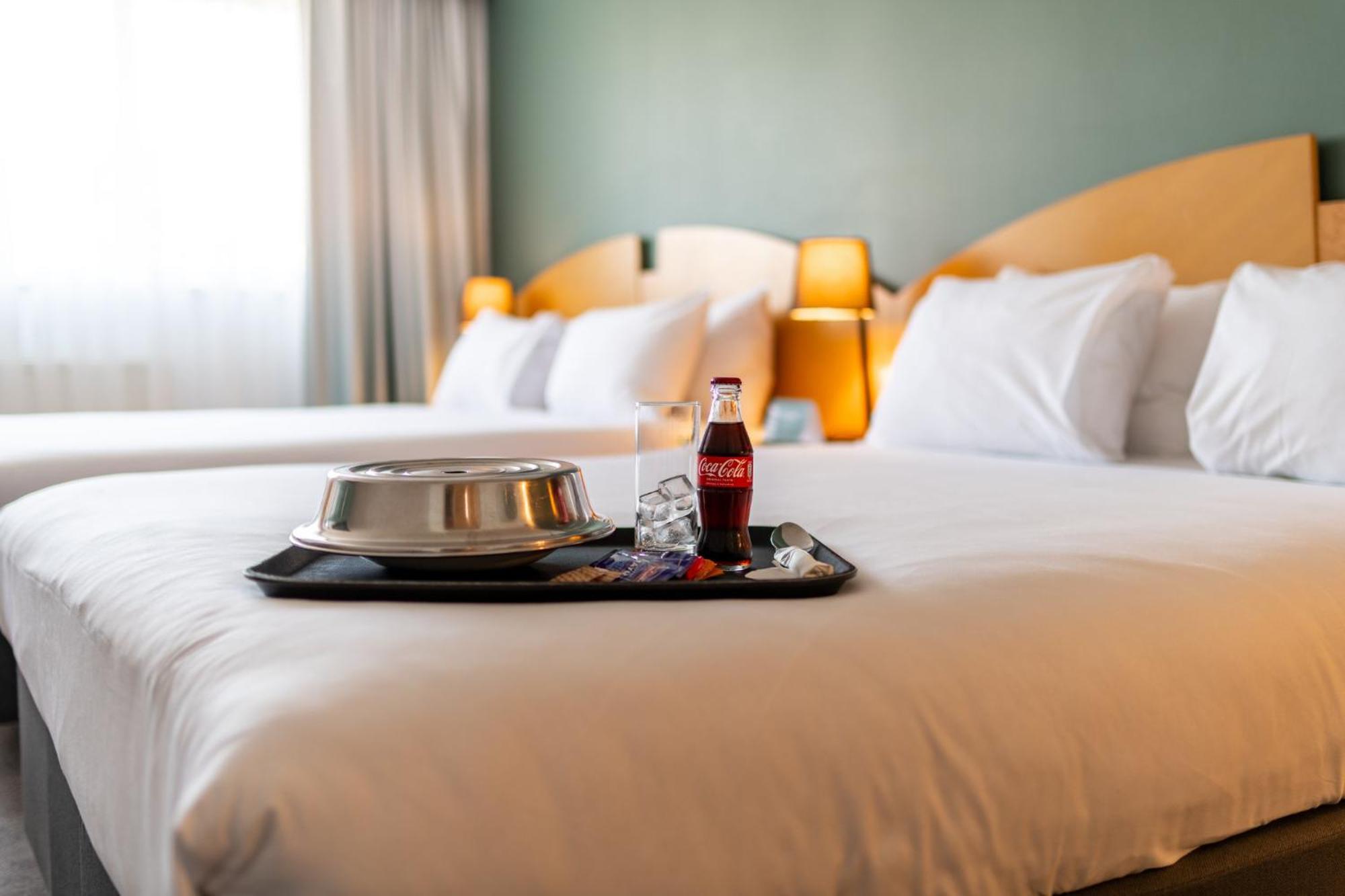 Holiday Inn Ashford - North A20 By Ihg Екстер'єр фото