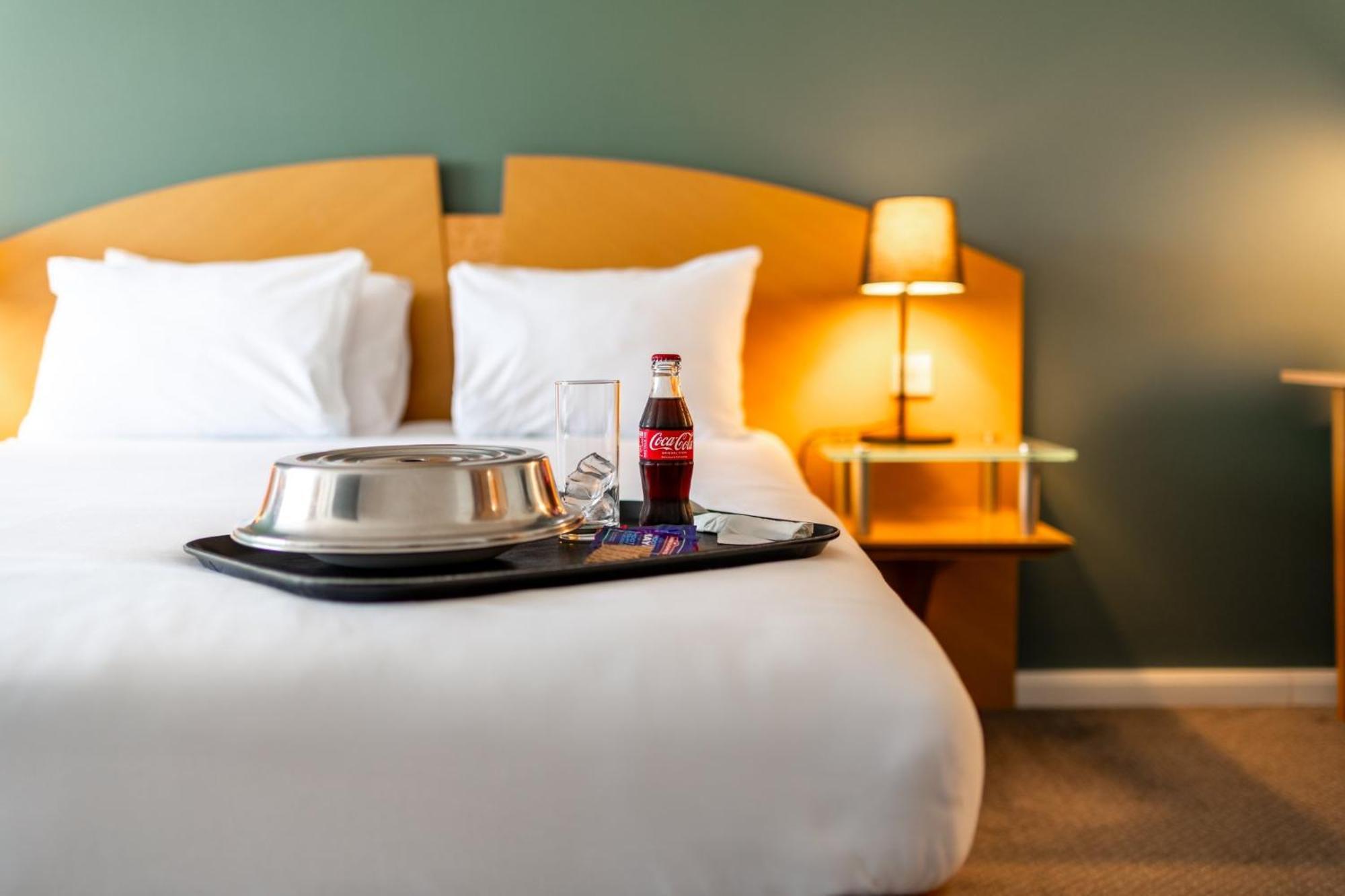 Holiday Inn Ashford - North A20 By Ihg Екстер'єр фото