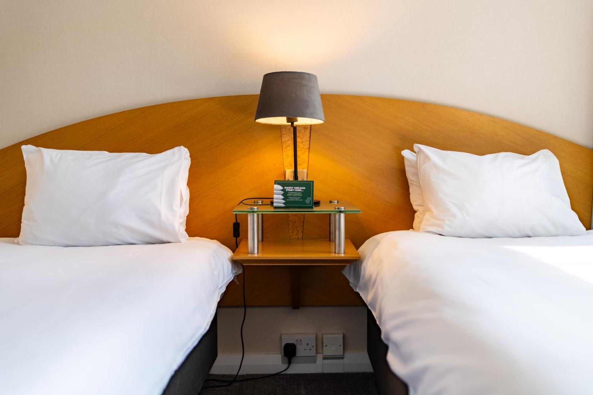 Holiday Inn Ashford - North A20 By Ihg Екстер'єр фото