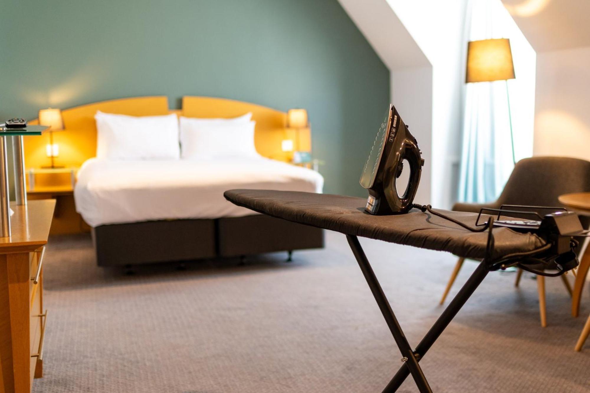 Holiday Inn Ashford - North A20 By Ihg Екстер'єр фото