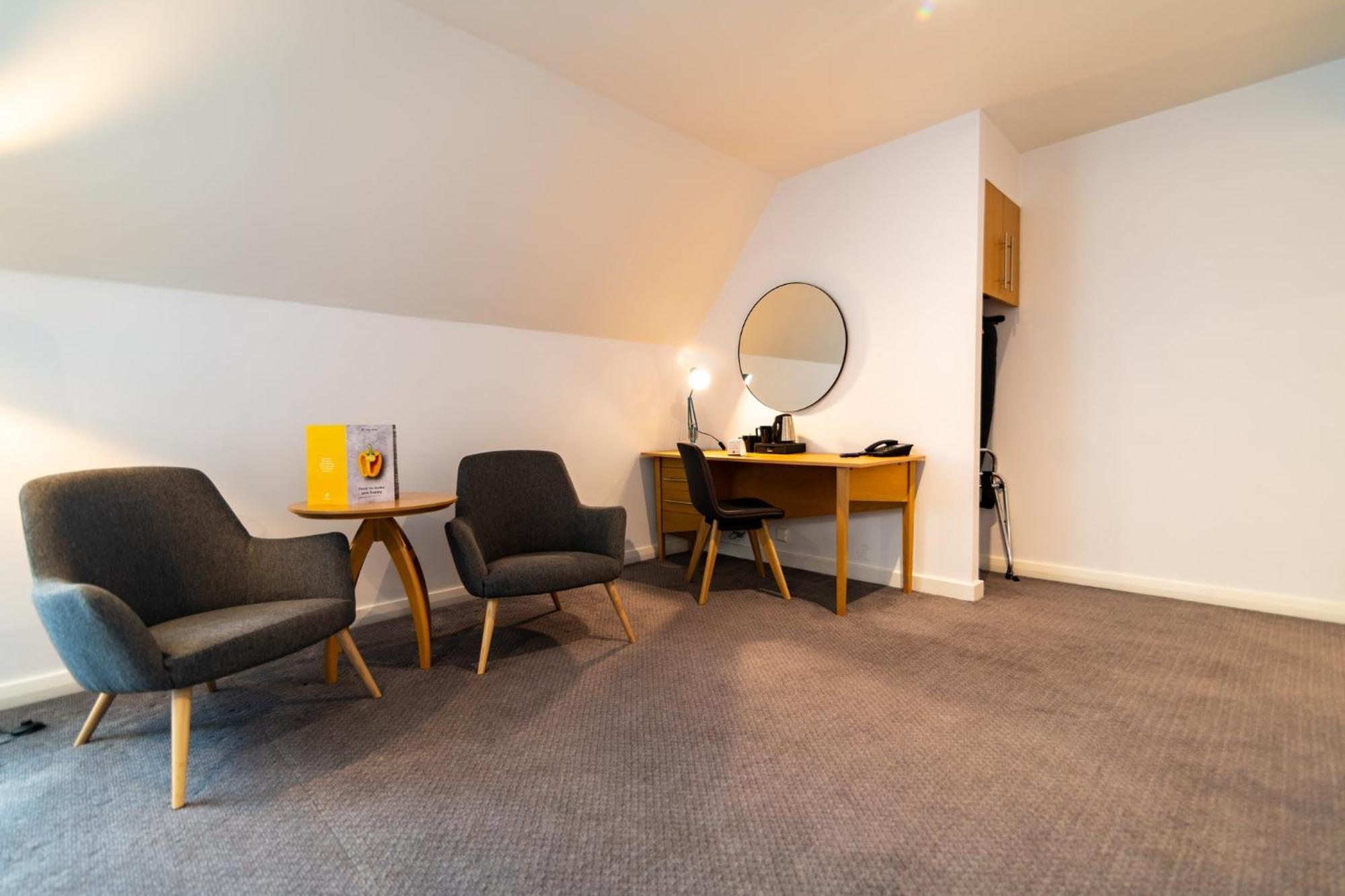 Holiday Inn Ashford - North A20 By Ihg Екстер'єр фото