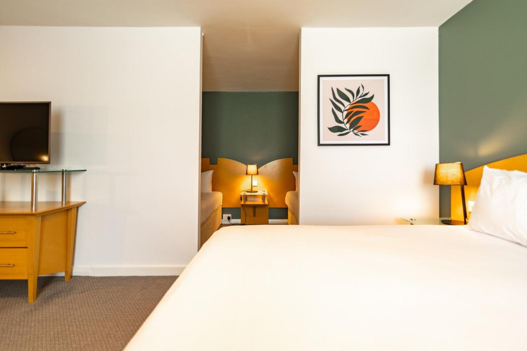 Holiday Inn Ashford - North A20 By Ihg Екстер'єр фото